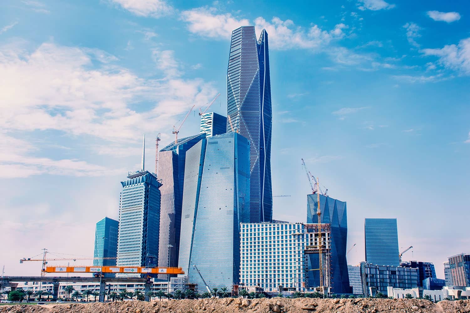 Riyadh-towers-in-construction
