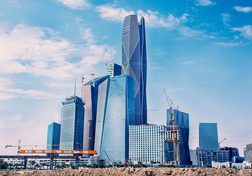 Riyadh-towers-in-construction